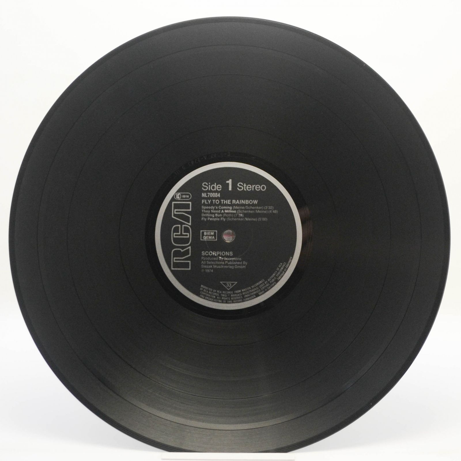 Scorpions — Fly To The Rainbow, 1983