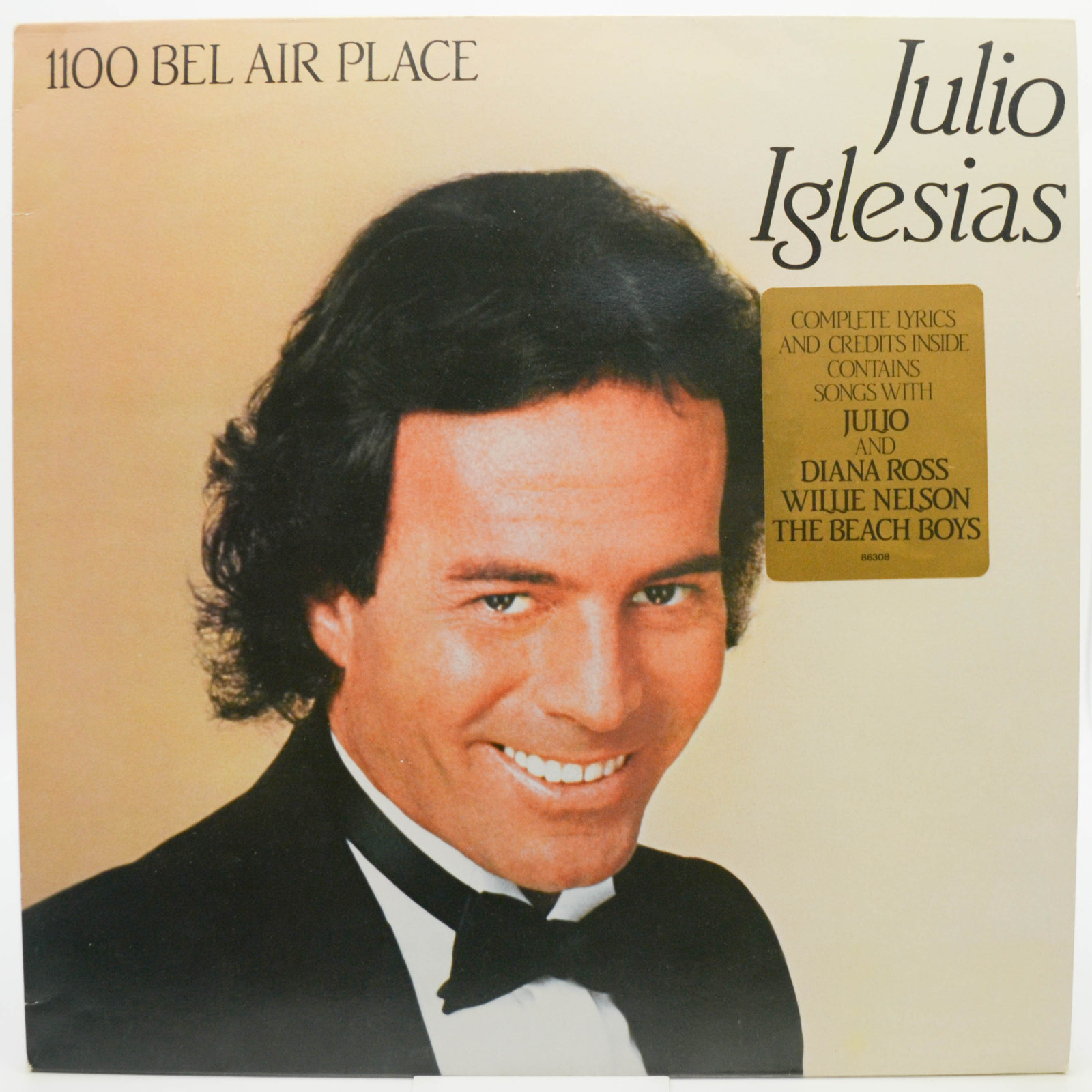 Julio Iglesias — 1100 Bel Air Place, 1984
