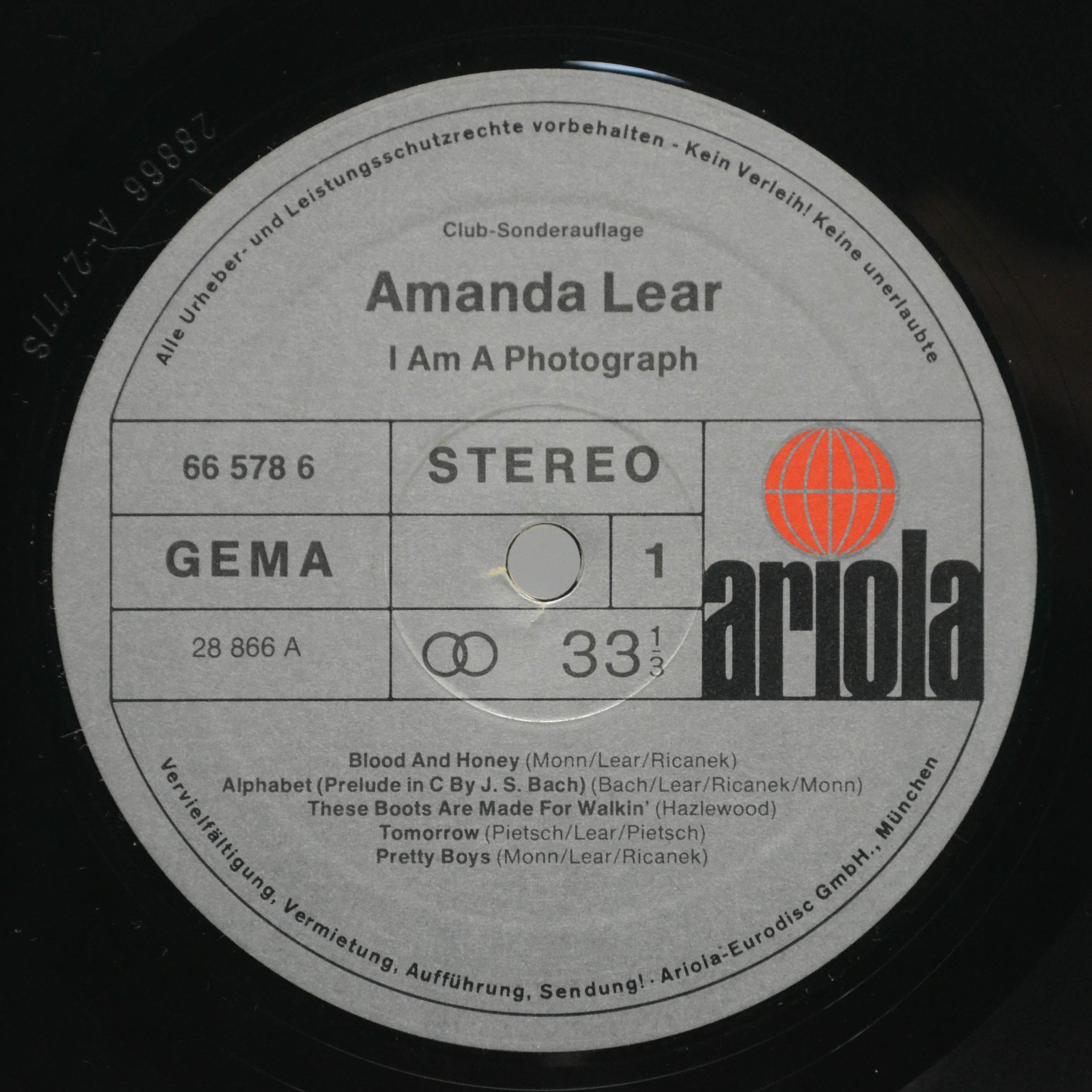 Amanda Lear — I Am A Photograph, 1977