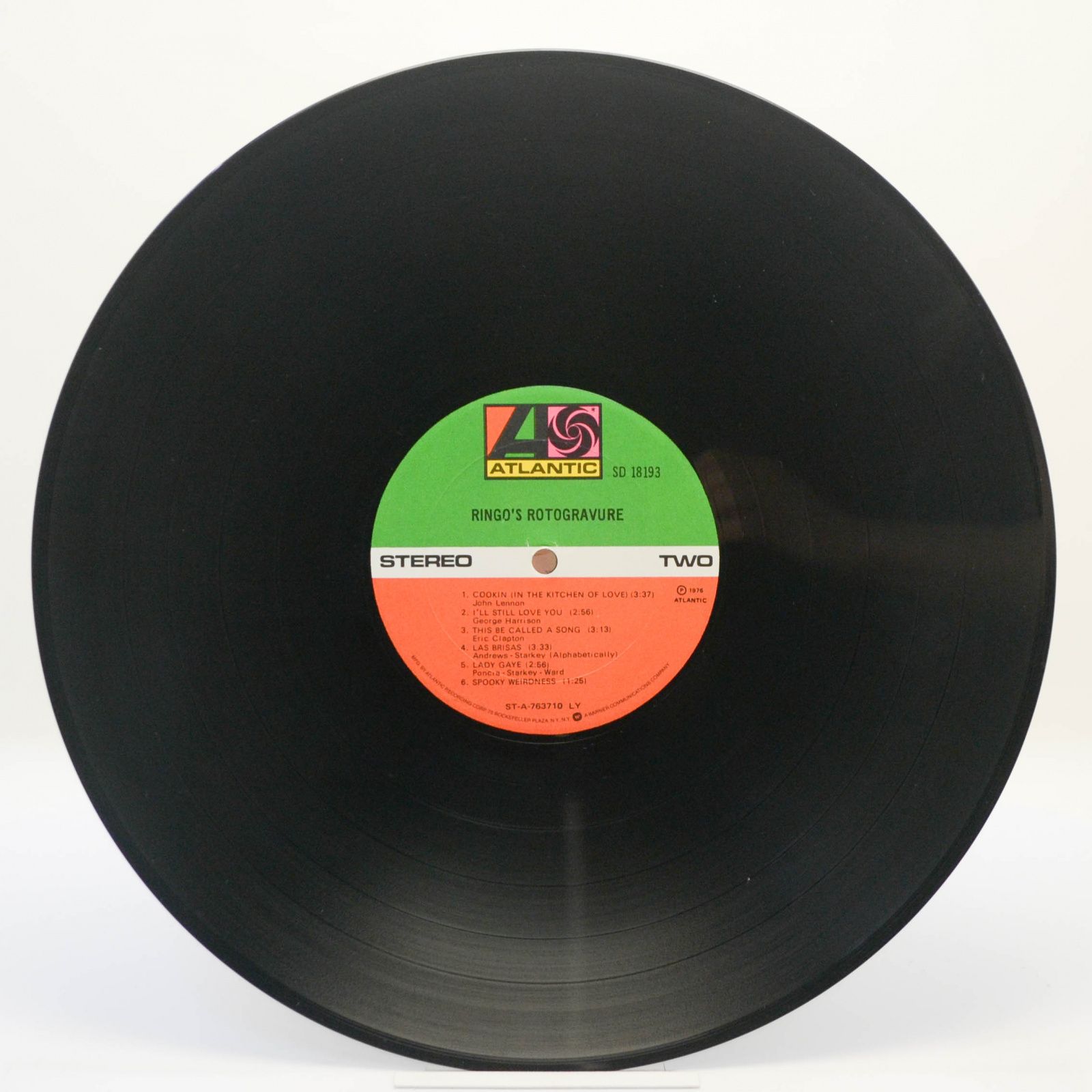 Ringo Starr — Ringo's Rotogravure (USA), 1976