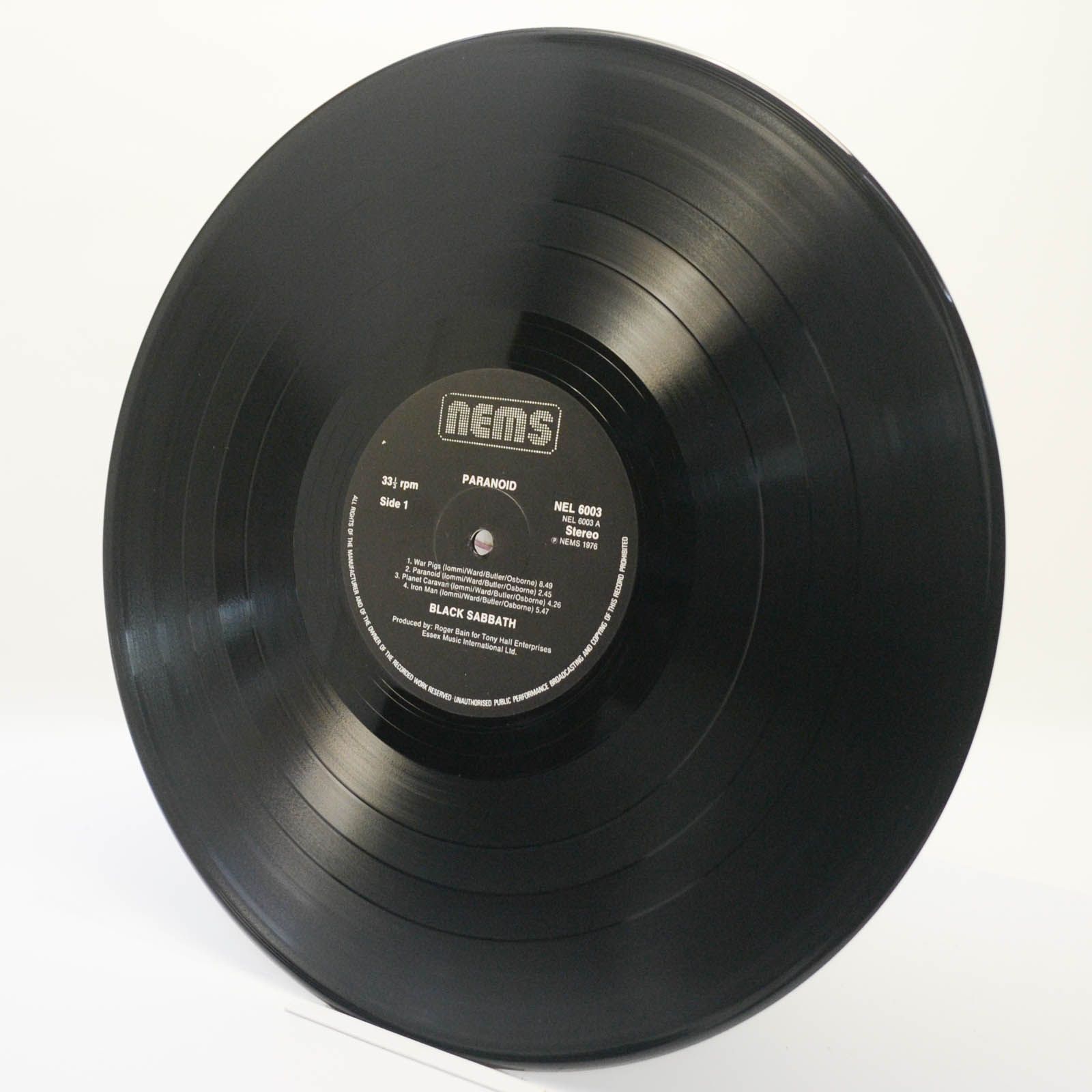 Black Sabbath — Paranoid (UK), 1970