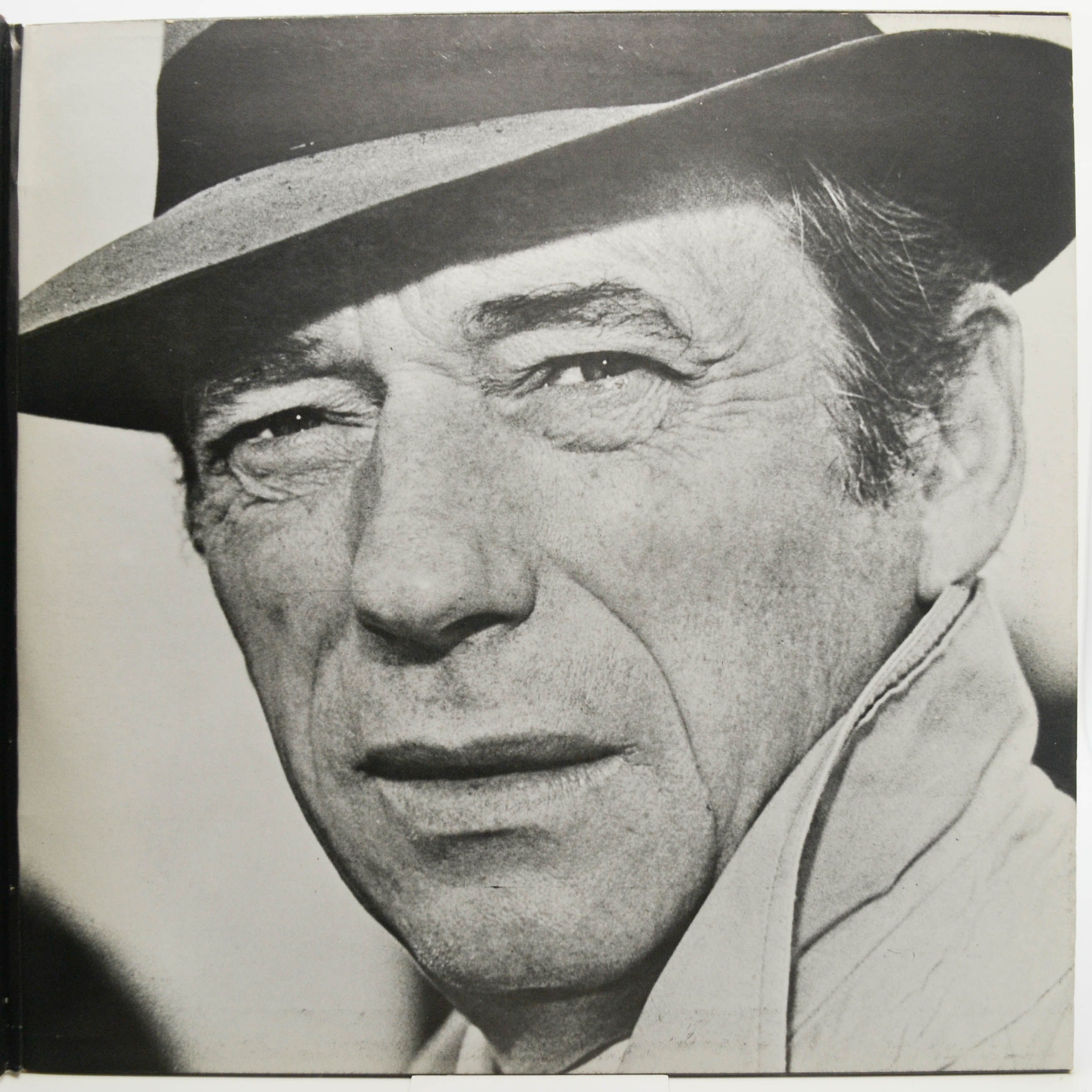 Yves Montand — Dis-Moi Jo (2LP, France), 1974