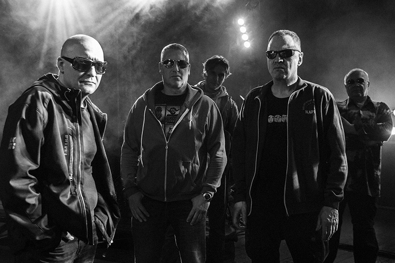 Front 242