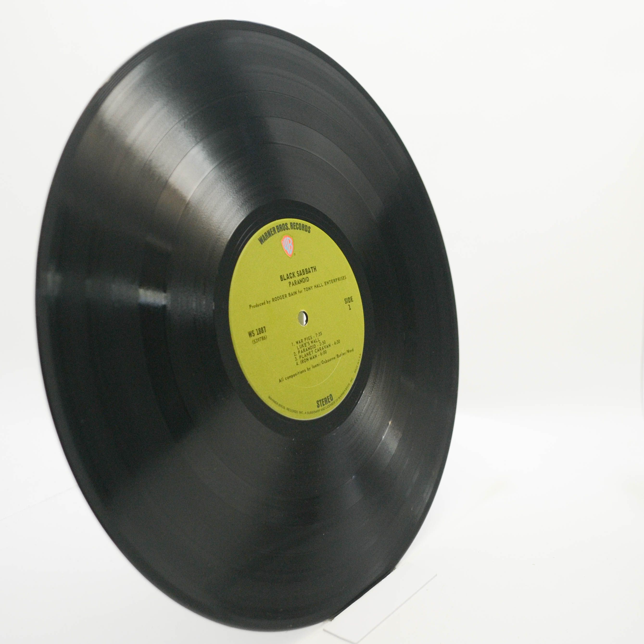 Black Sabbath — Paranoid (USA), 1971