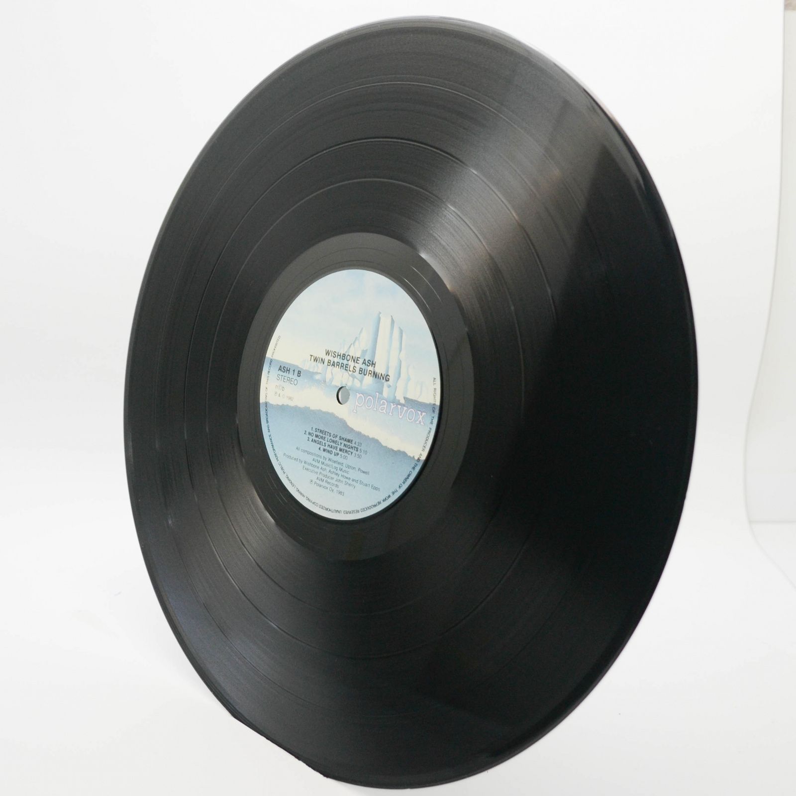 Wishbone Ash — Twin Barrels Burning, 1982