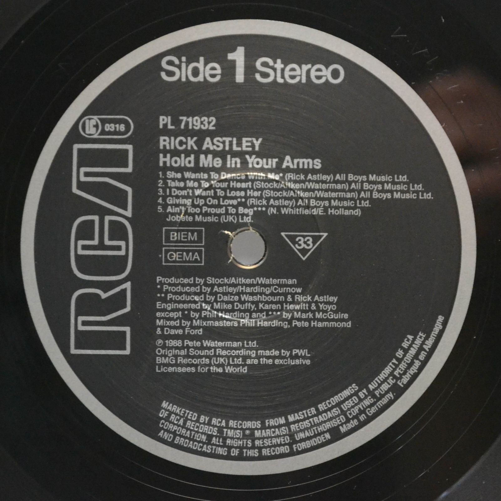 Rick Astley — Hold Me In Your Arms, 1988