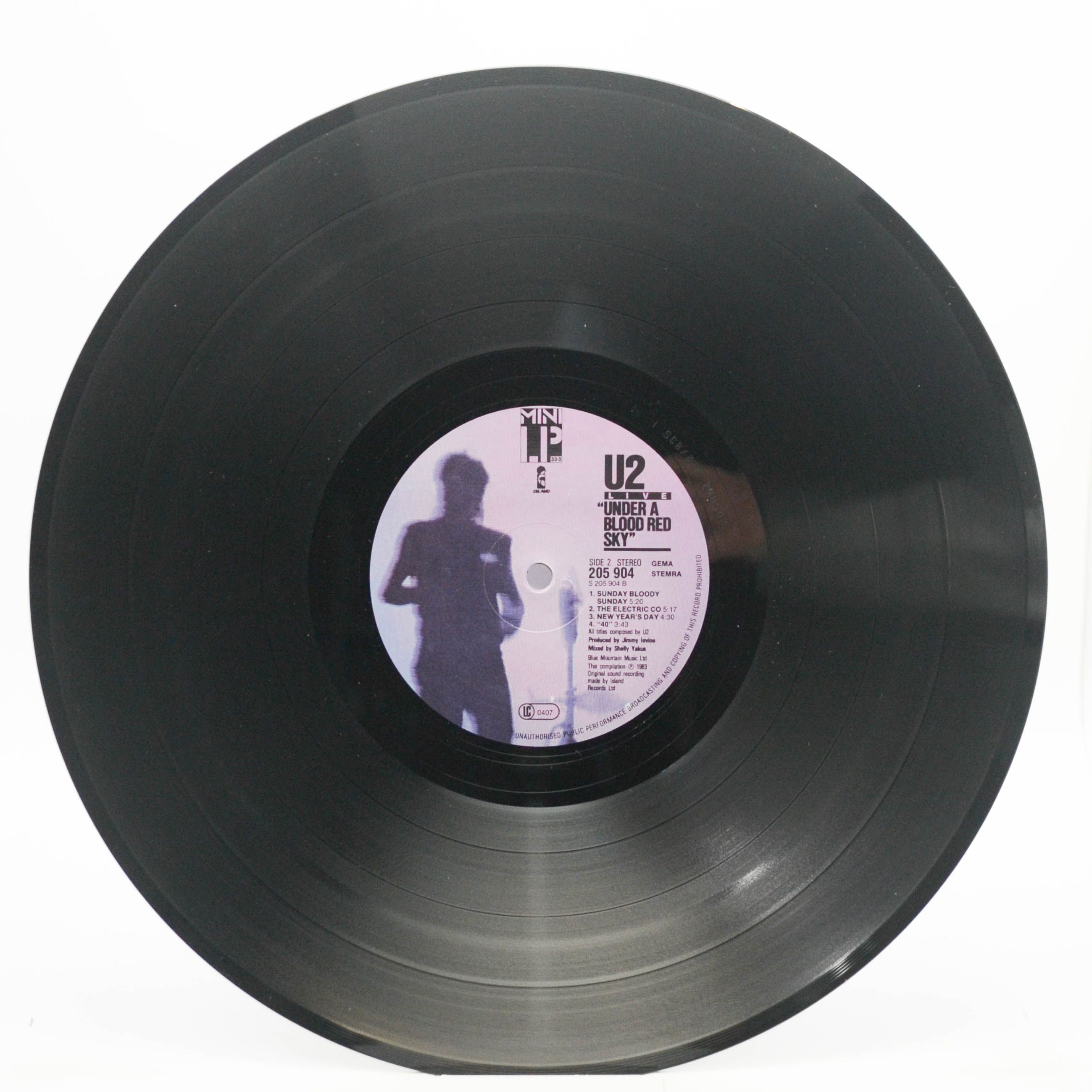 U2 — Live "Under A Blood Red Sky", 1983