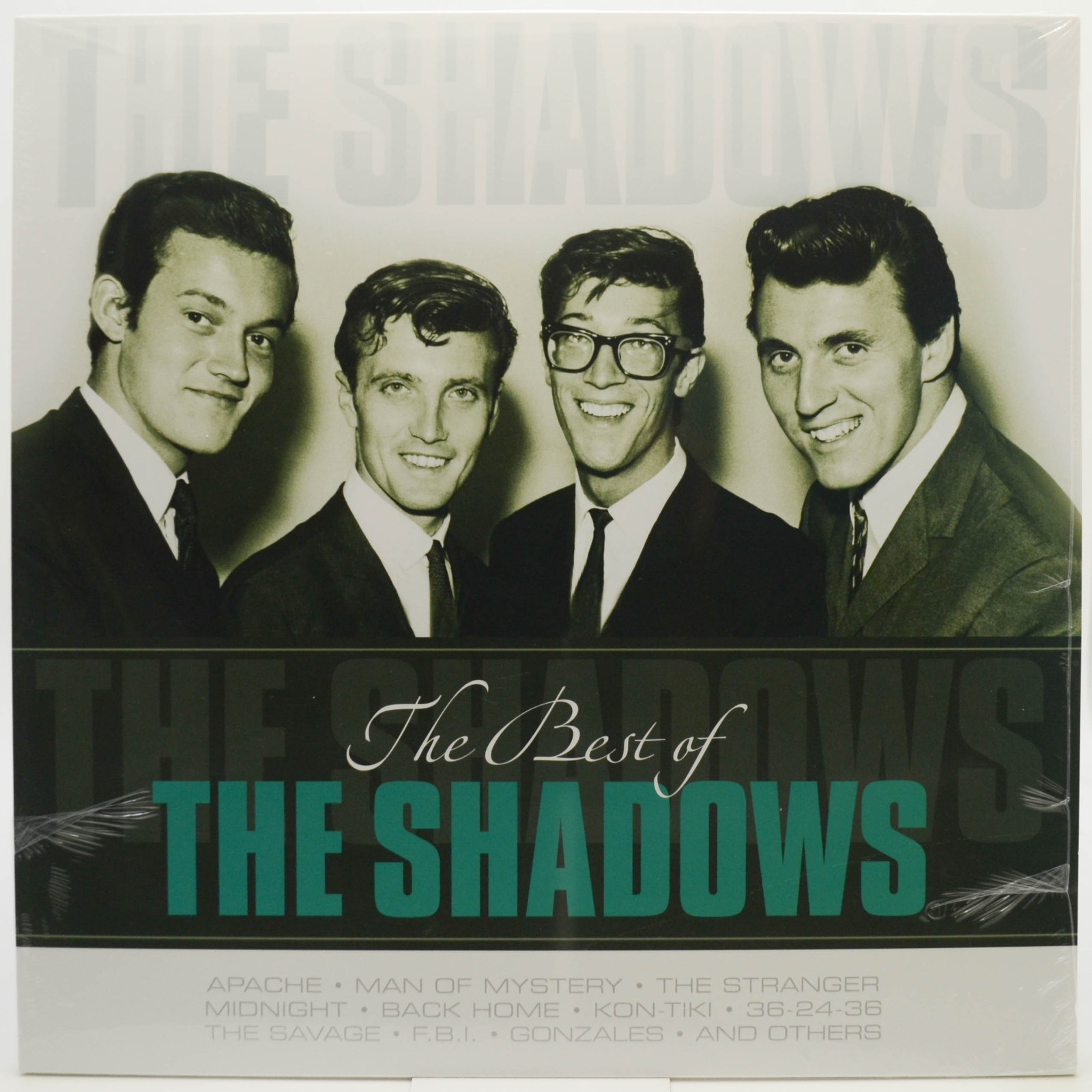 Shadows — The Best Of The Shadows, 2012