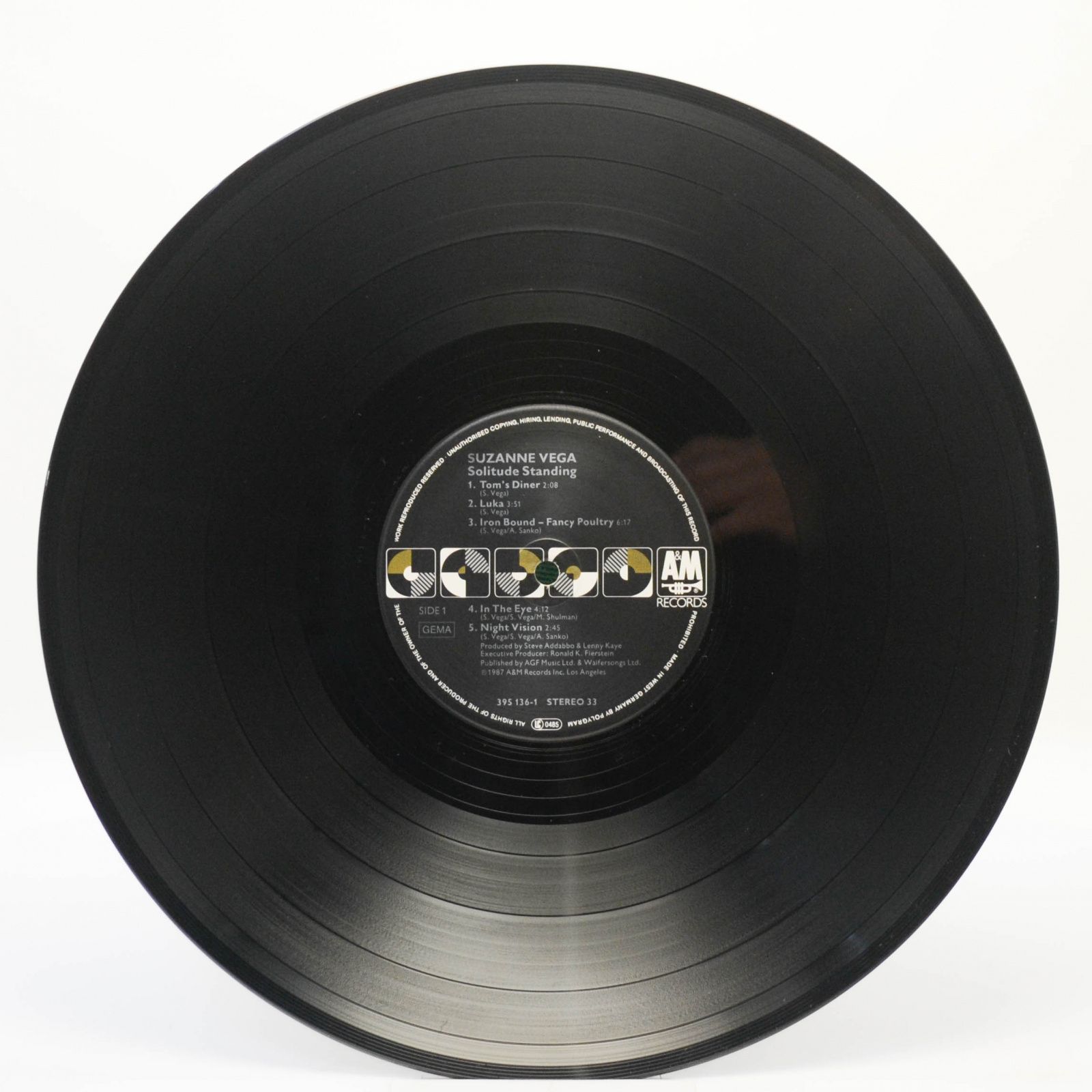 Suzanne Vega — Solitude Standing, 1987