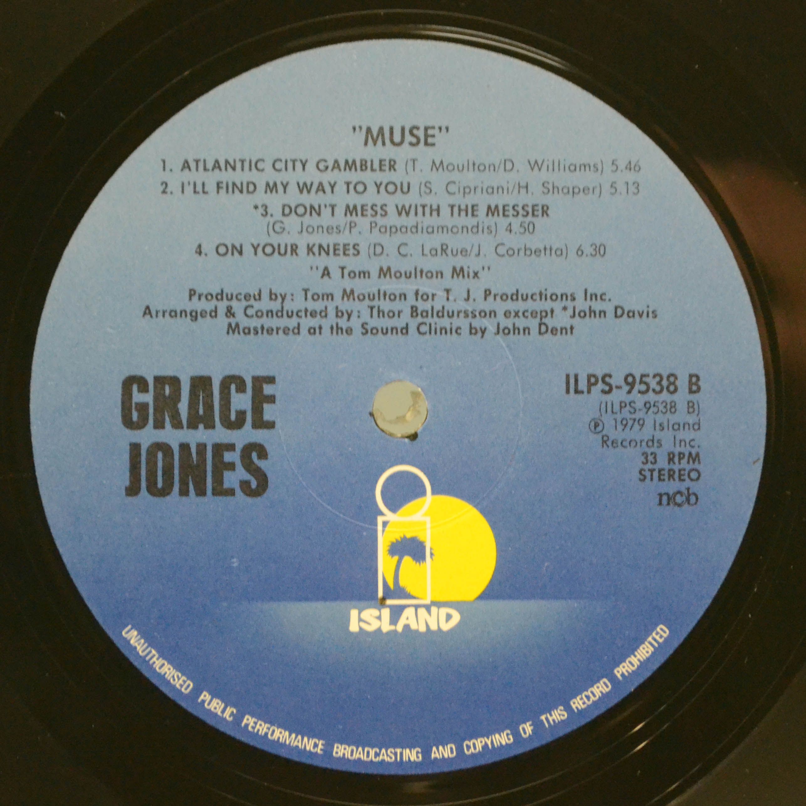 Grace Jones — Muse, 1979