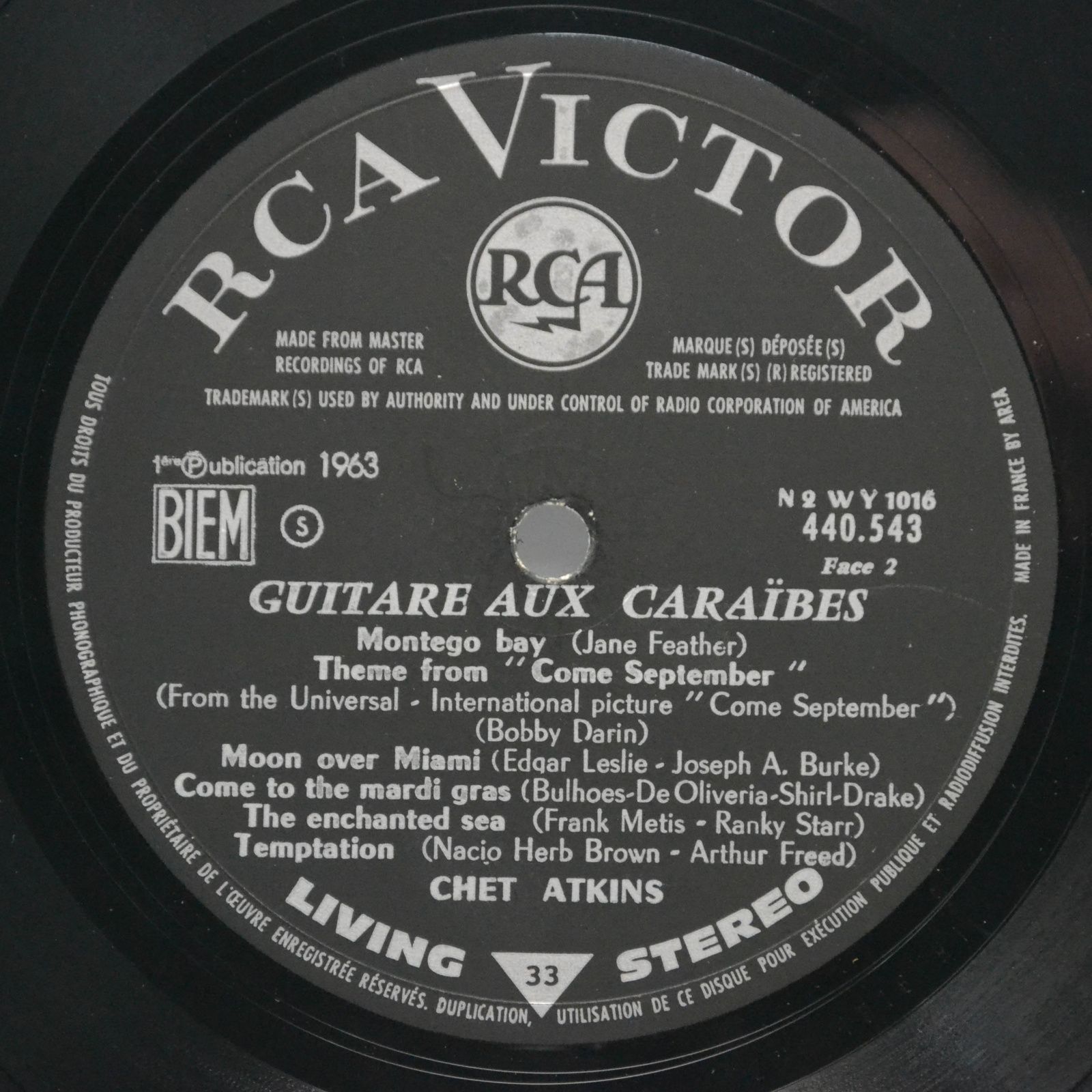 Chet Atkins — Guitares Aux Caraïbes, 1963