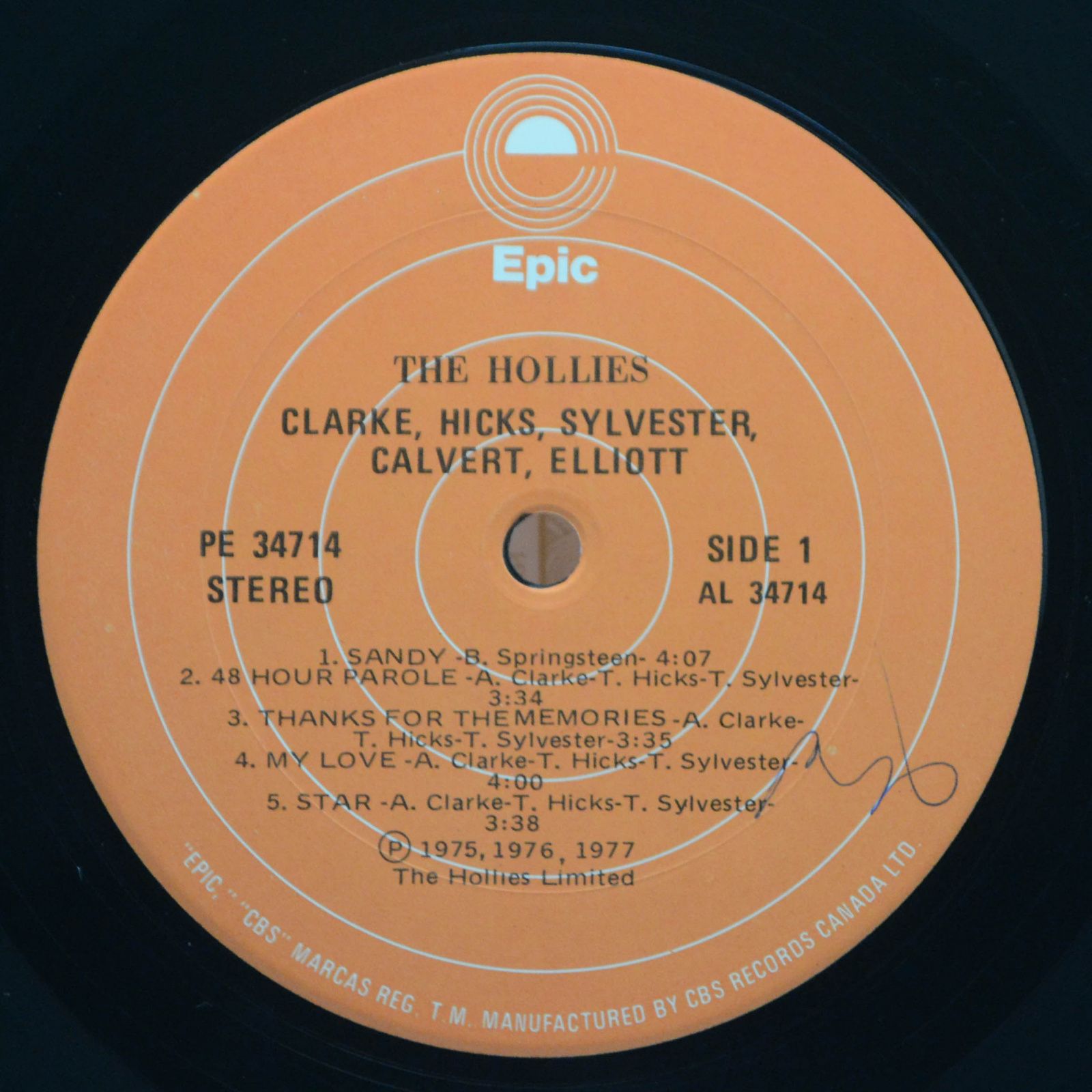 Hollies — Clarke, Hicks, Sylvester, Calvert, Elliott, 1977