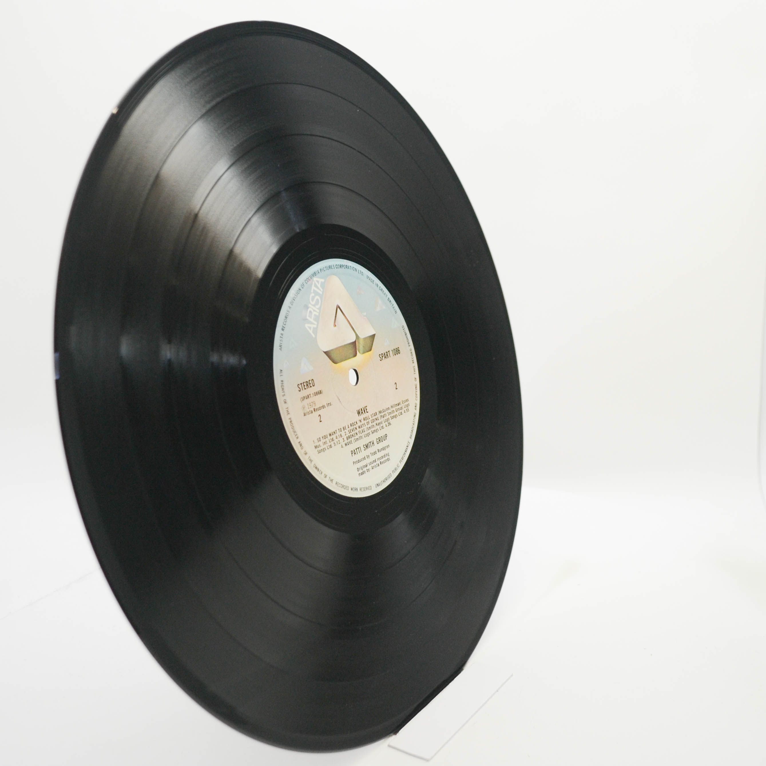 Patti Smith Group — Wave (UK), 1979