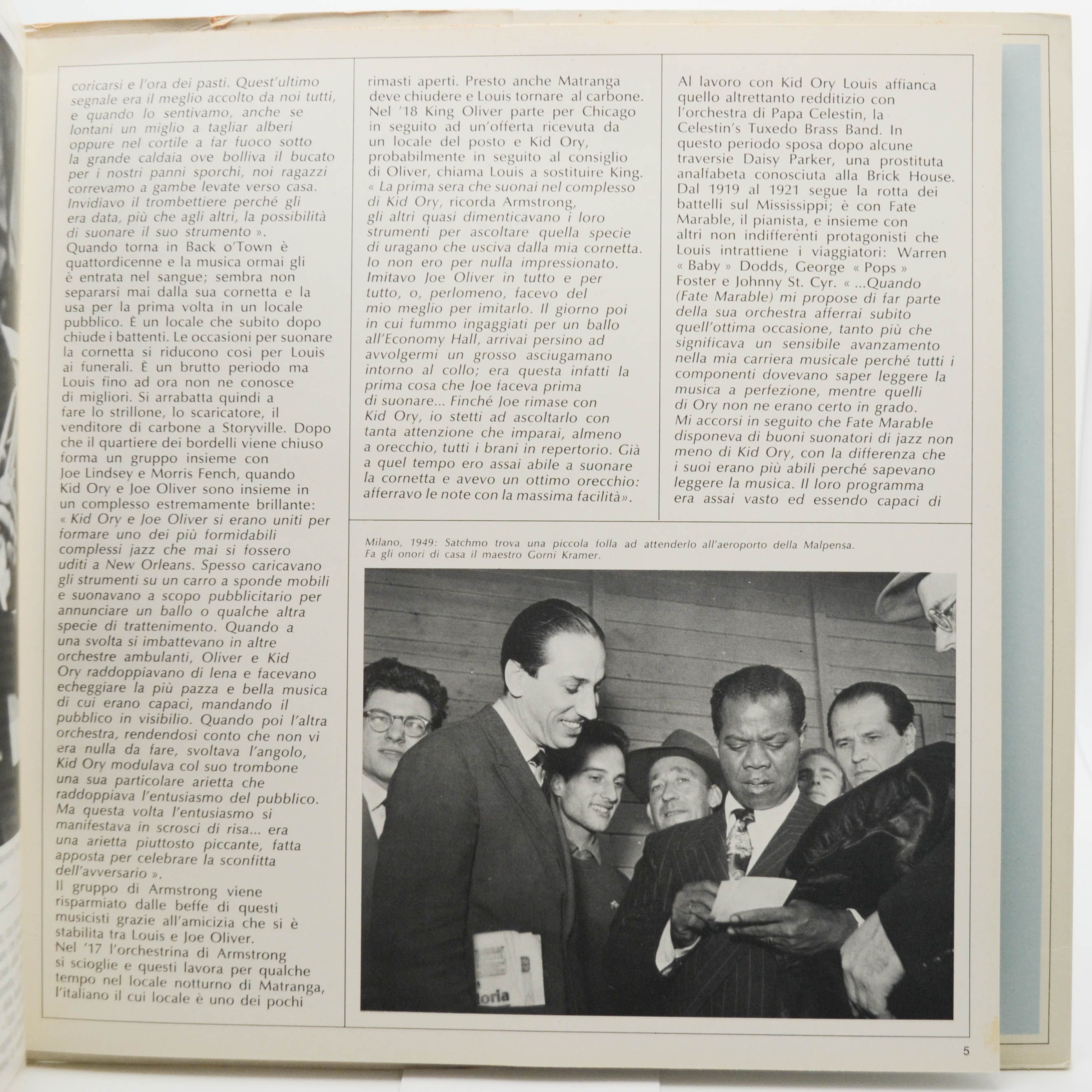 Louis Armstrong — Louis Armstrong (booklet ), 1982