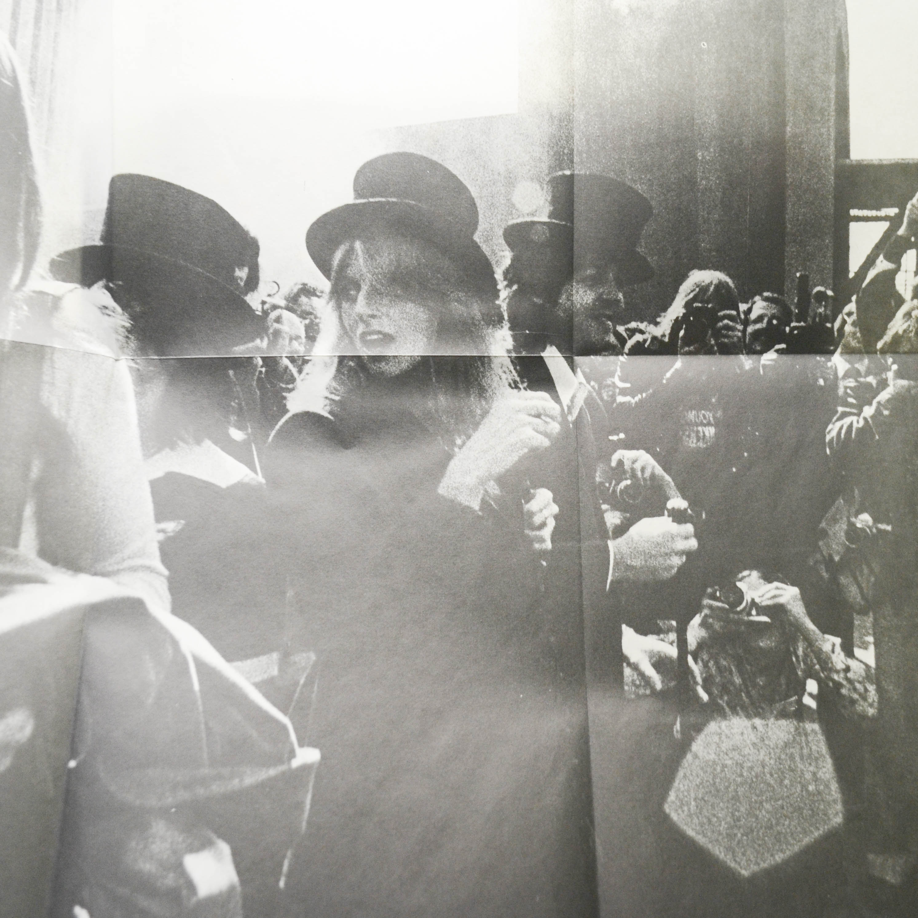 Wings — Venus And Mars (2 posters, 1 sticker), 1975