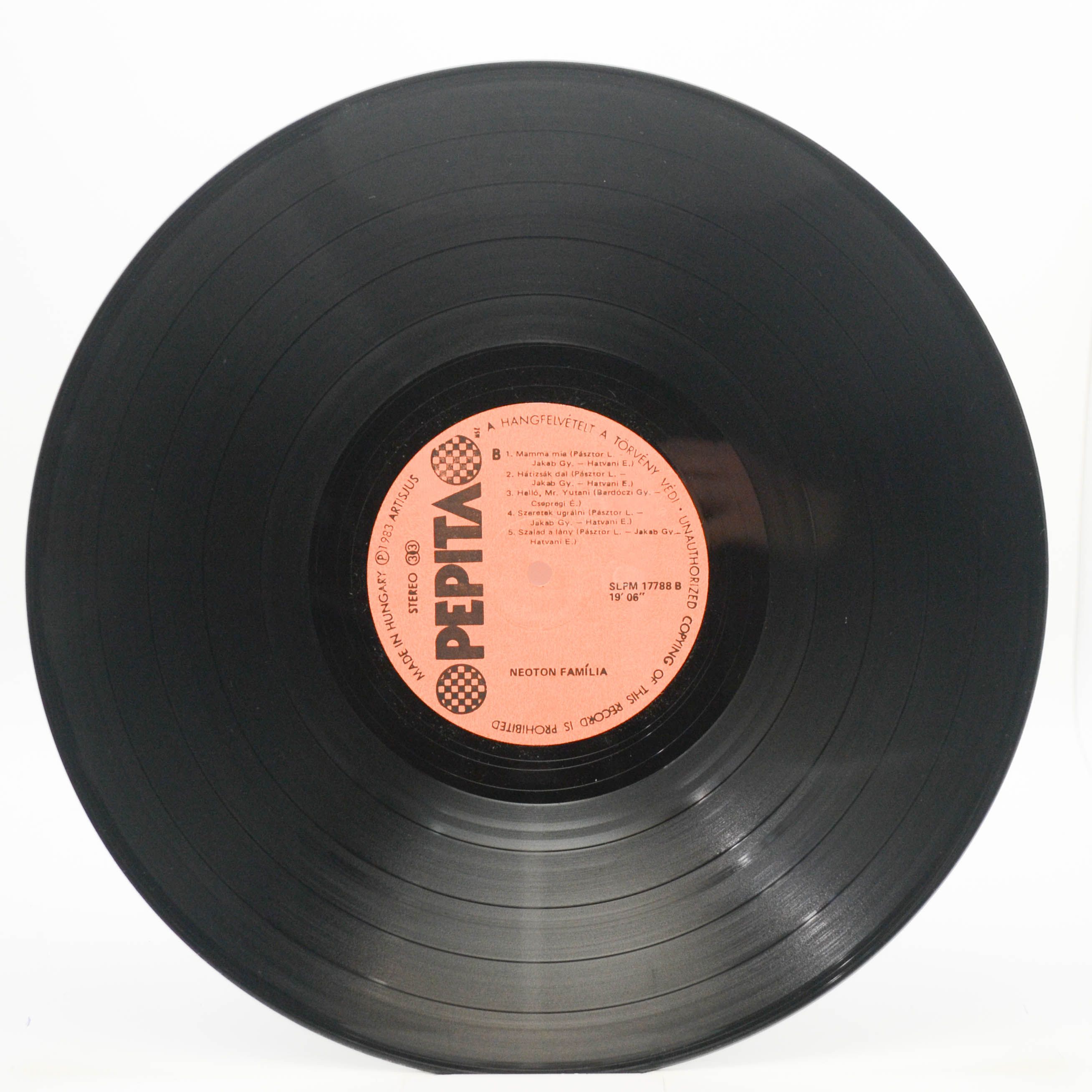 Neoton Familia — Neoton Familia (1-st, Hungary), 1983