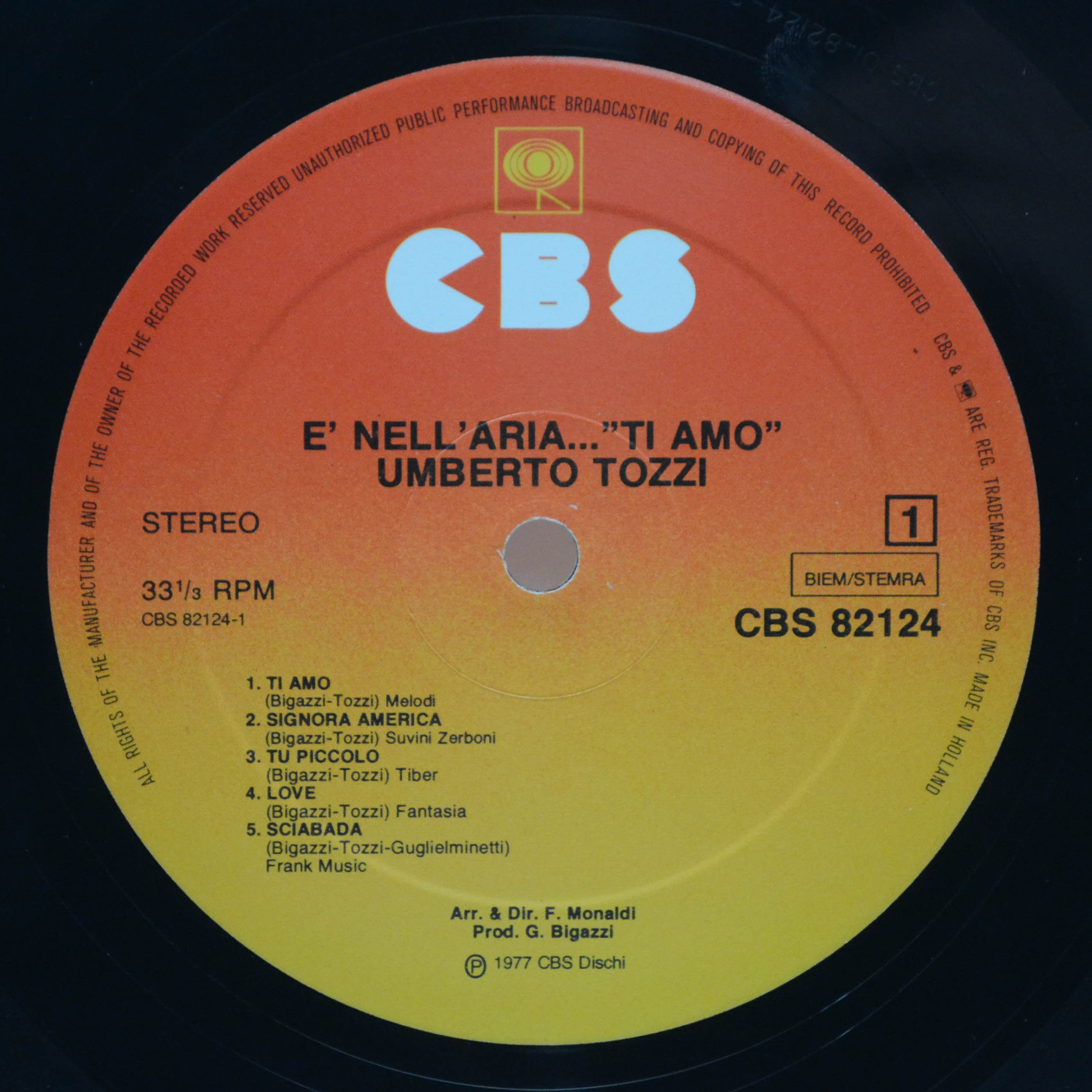 Umberto Tozzi — È Nell'Aria...Ti Amo, 1977
