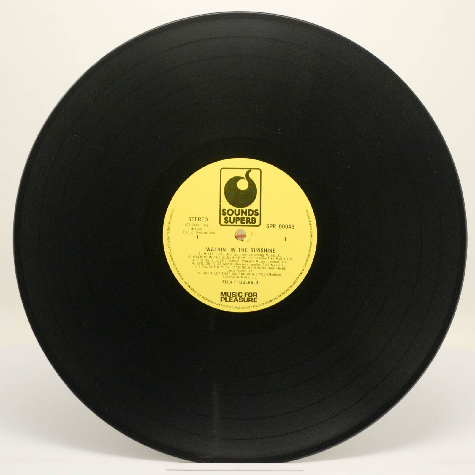 Ella Fitzgerald — Walkin' In The Sunshine, 1972