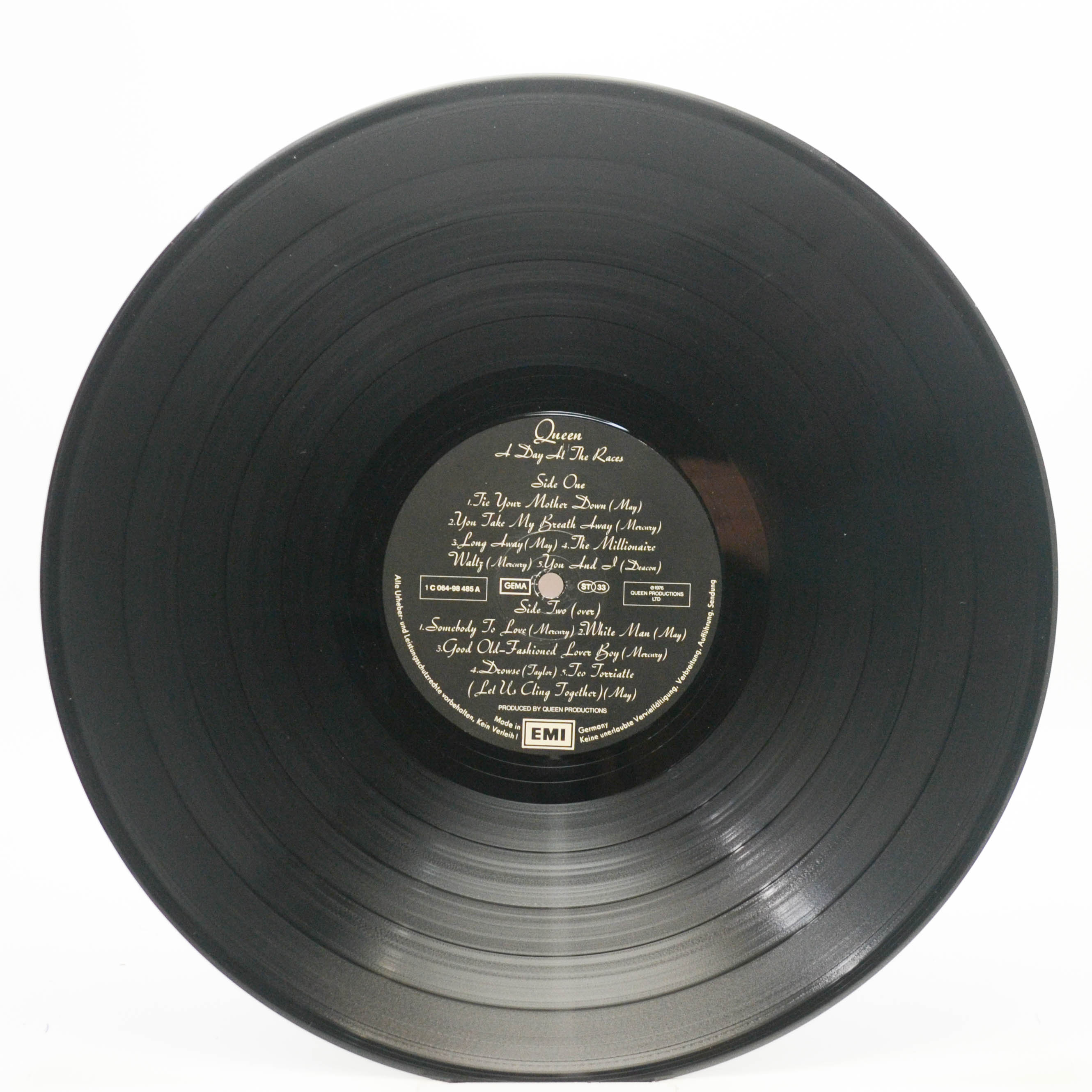 Queen — A Day At The Races, 1976