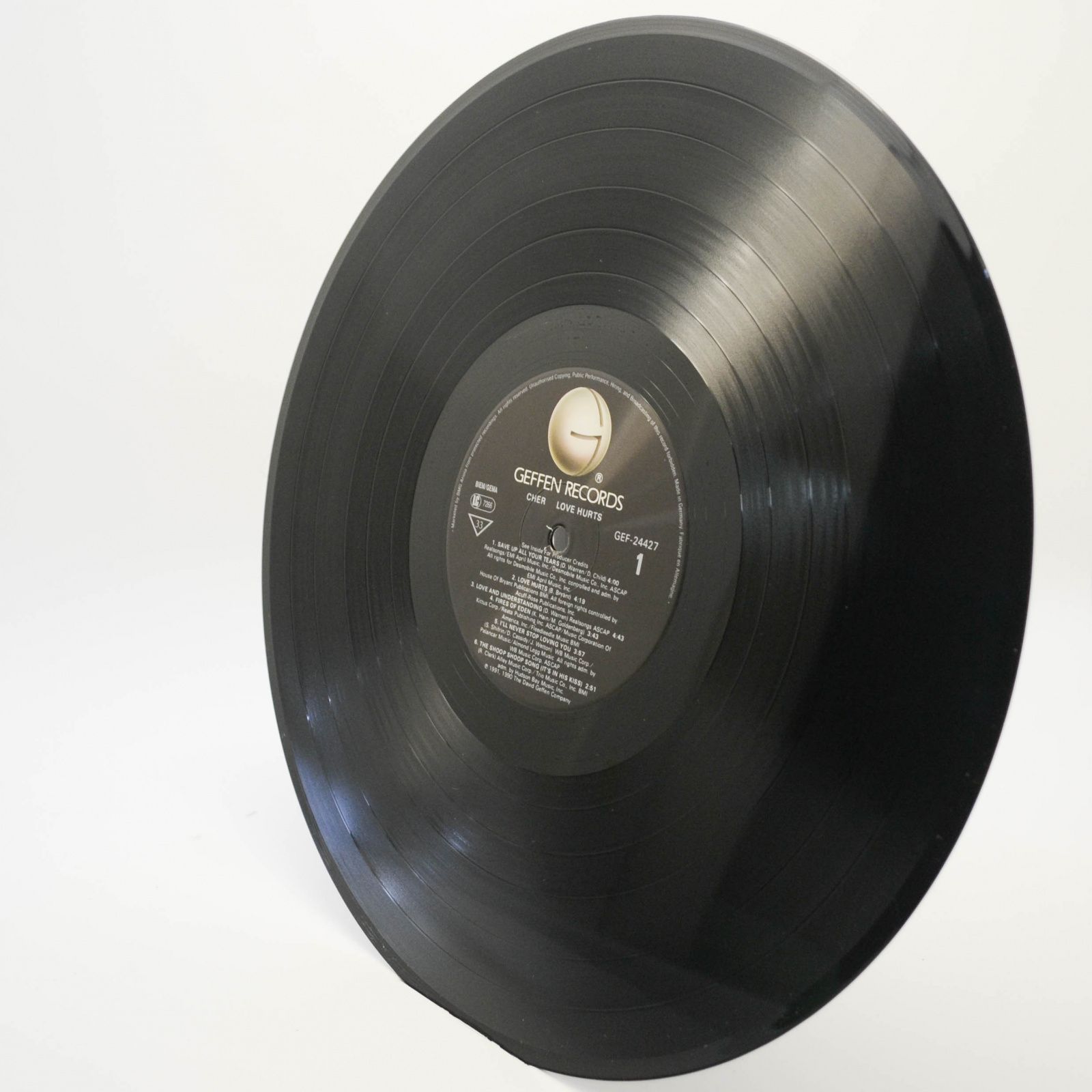 Cher — Love Hurts, 1991