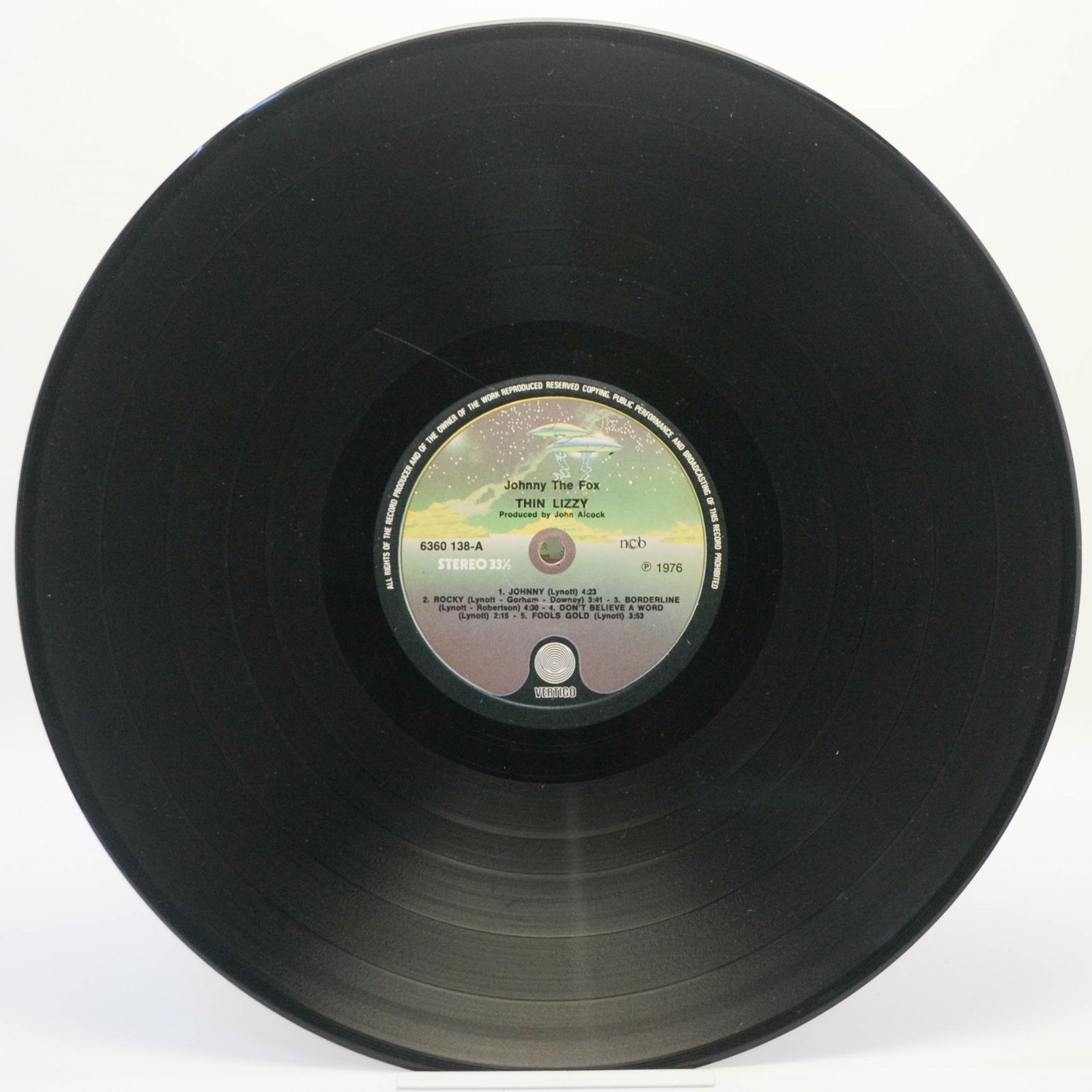 Thin Lizzy — Johnny The Fox, 1976