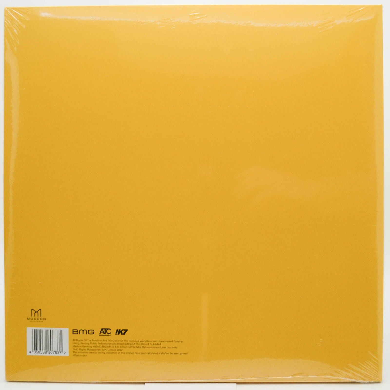 Simon Goff, Katie Melua — Aerial Objects (UK), 2022