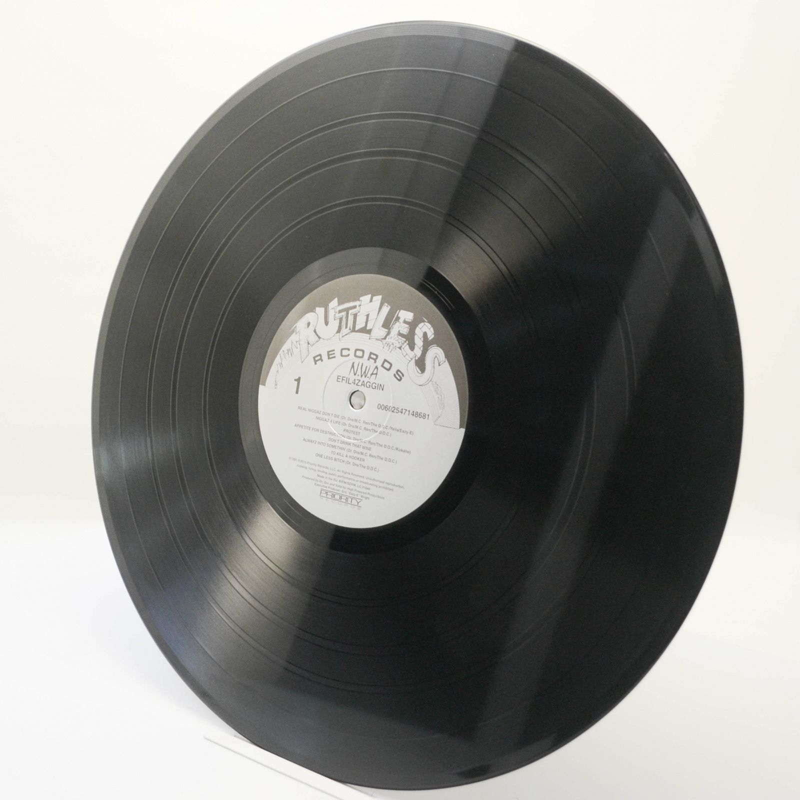 N.W.A — Efil4zaggin, 1991